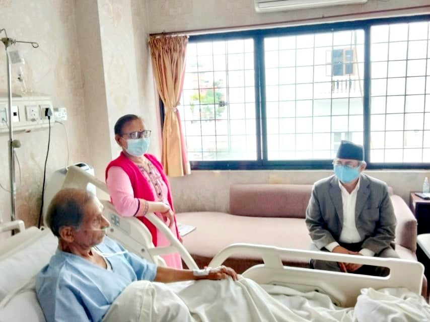 Home Minister Khand visits Mohan Baidya